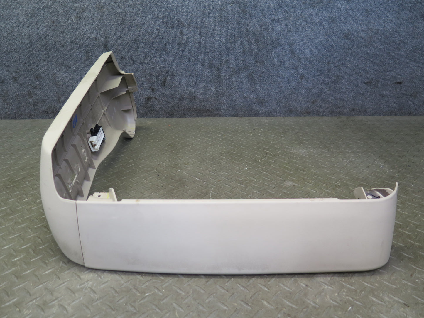 2005-2007 Lexus UZJ120L GX470 Front Left Seat Switch Lower Trim Cover Panel