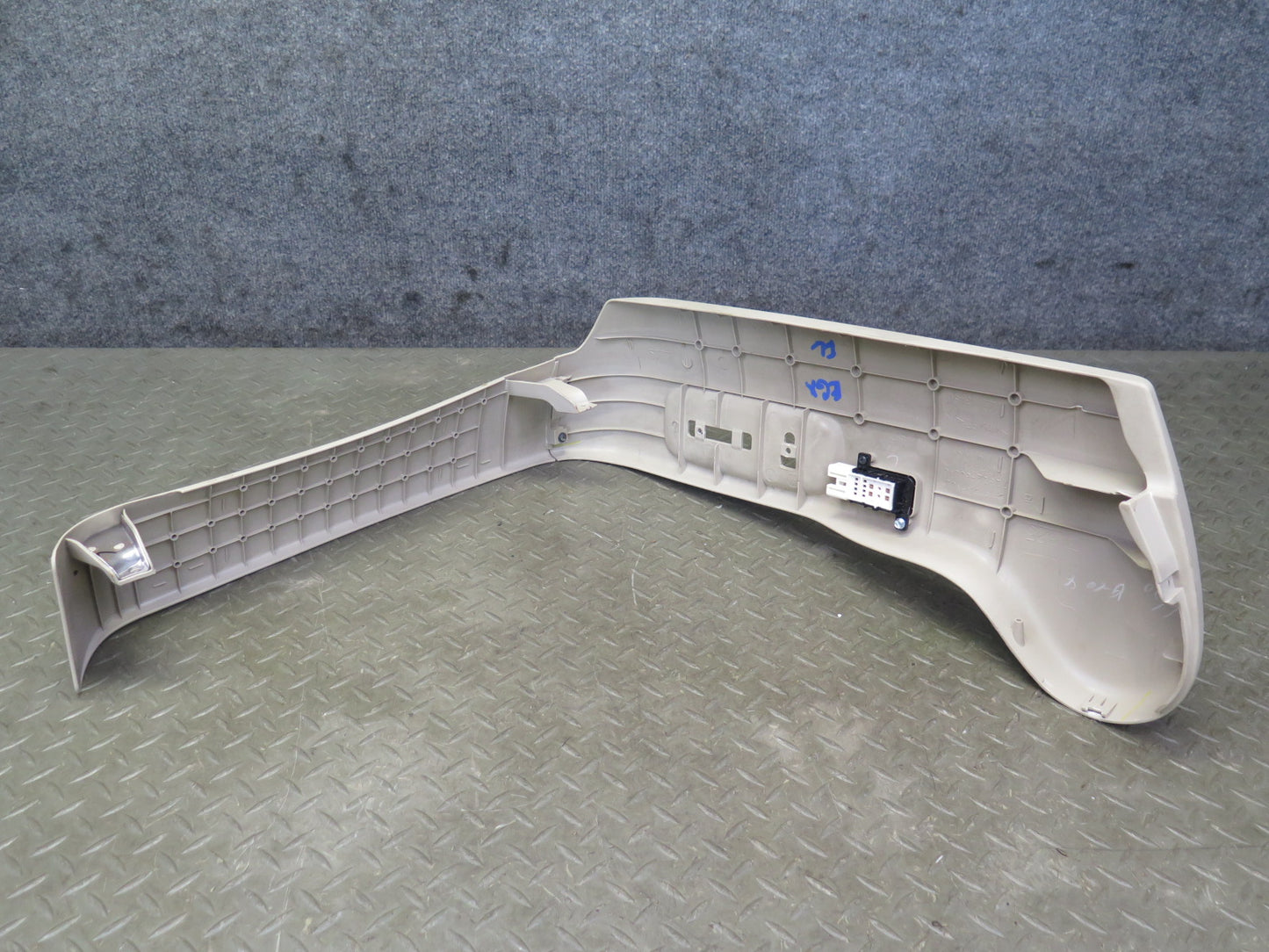 2005-2007 Lexus UZJ120L GX470 Front Left Seat Switch Lower Trim Cover Panel