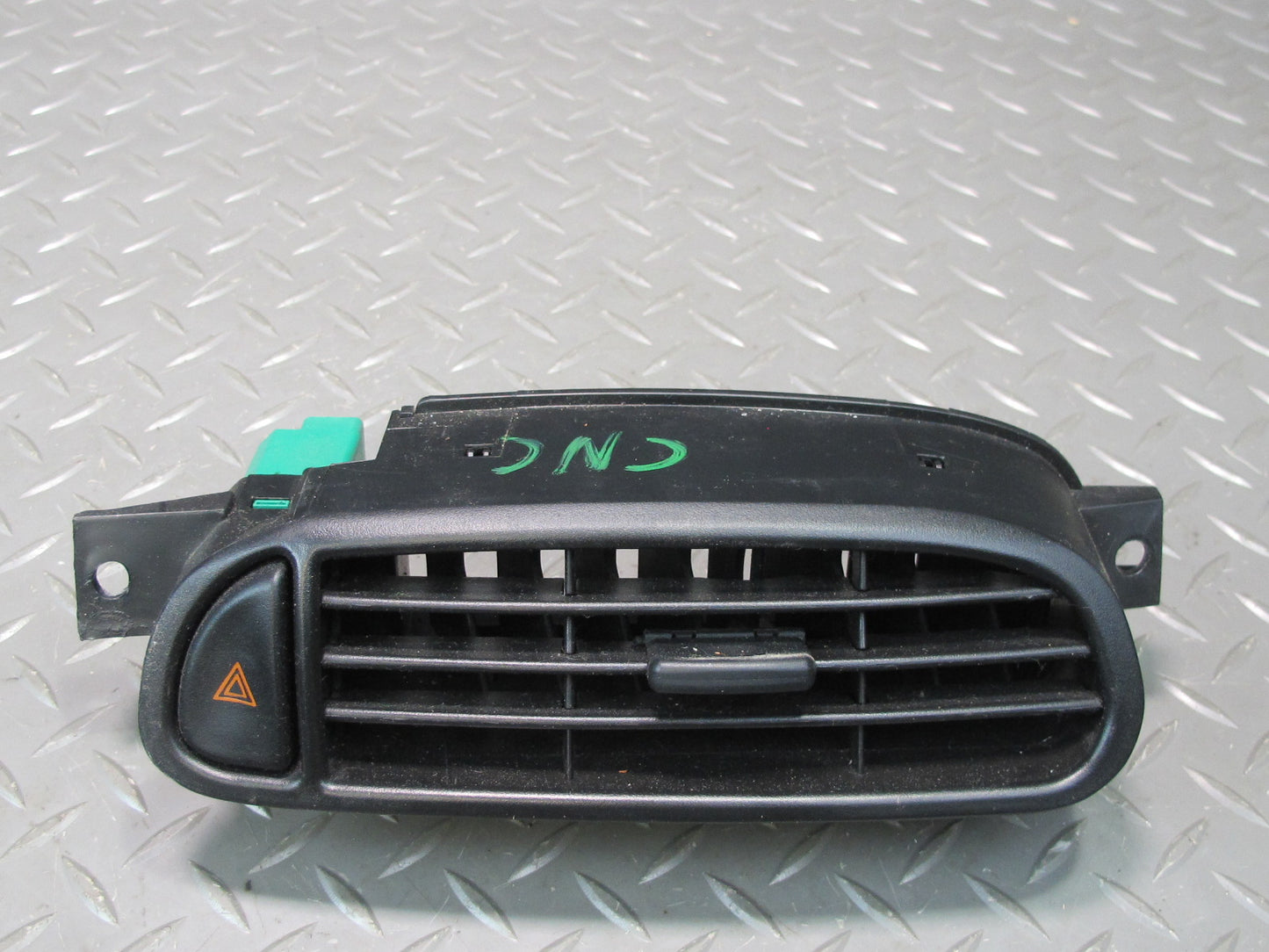 97-04 Chevrolet Corvette C5 Set of 4 Dash Front Left & Right Air Vent Grille OEM