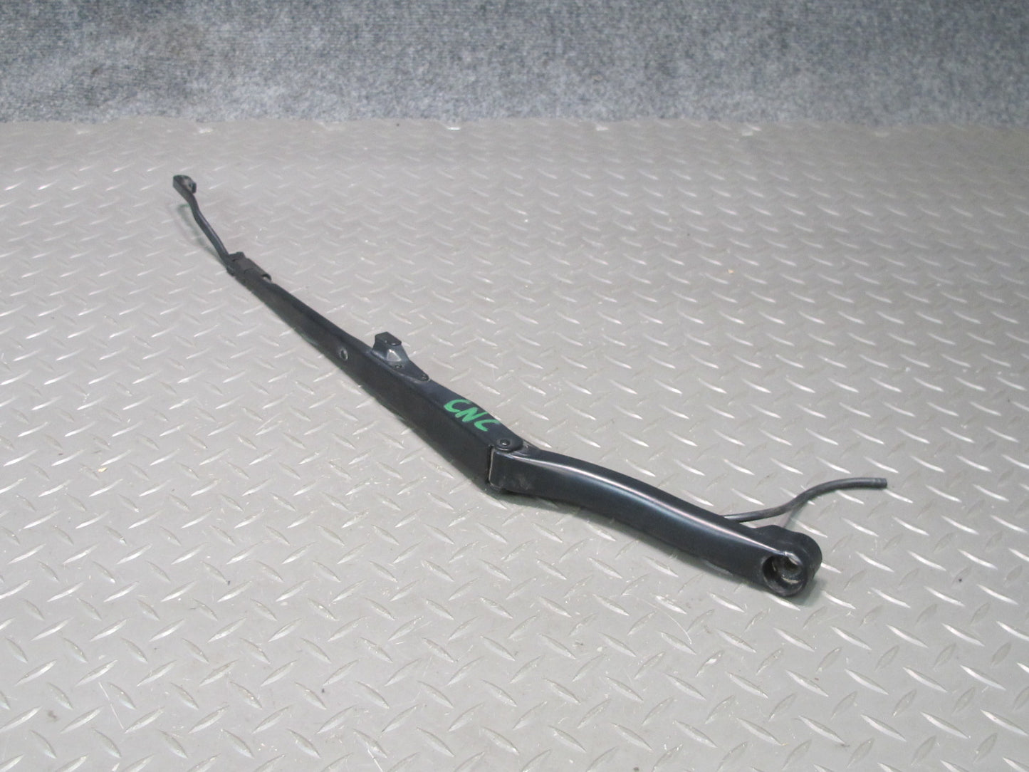 97-04 Chevrolet Corvette C5 Set of 2 Left & Right Windshield Wiper Arm OEM