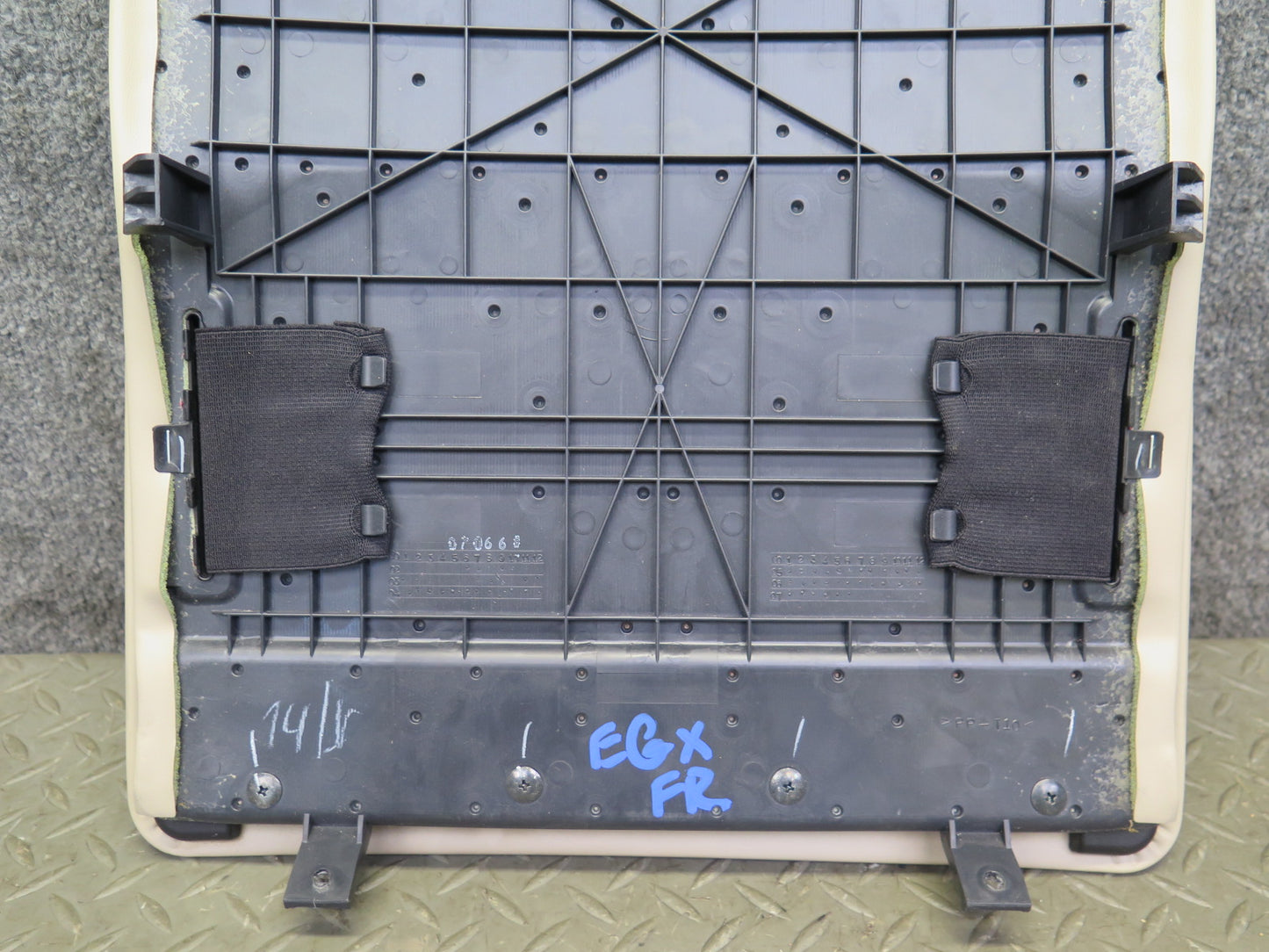 2003-2009 Lexus UZJ120L GX470 Front Right Side Seat Back Cover Panel Ivory