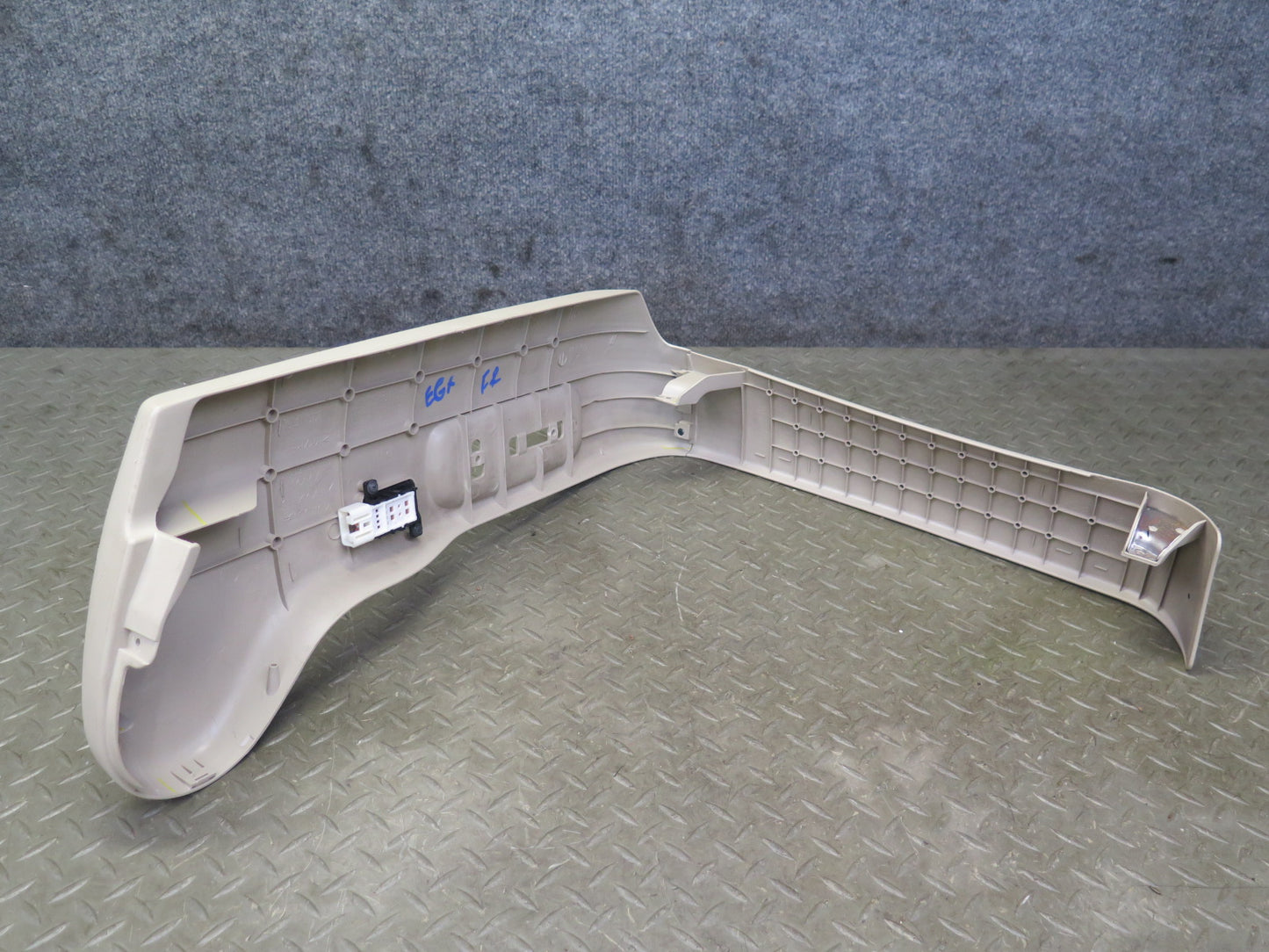 2005-2007 Lexus UZJ120L GX470 Front Right Seat Switch Lower Trim Cover Panel