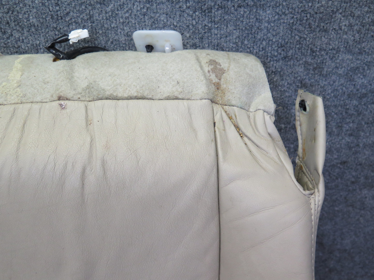 2005-2009 Lexus UZJ120L GX470 Front Right Side Seat Lower Leather Cushion