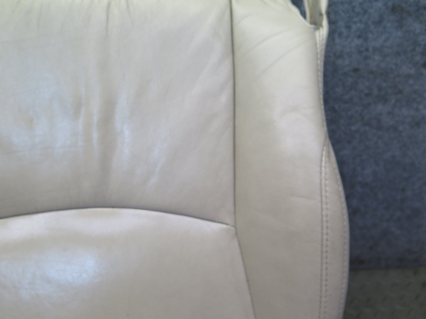 2005-2009 Lexus UZJ120L GX470 Front Right Side Seat Lower Leather Cushion