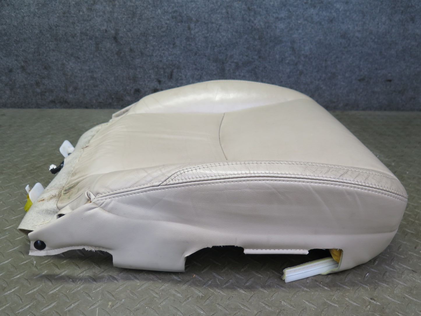 2005-2009 Lexus UZJ120L GX470 Front Right Side Seat Lower Leather Cushion