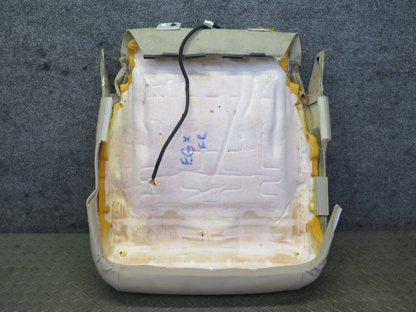 2005-2009 Lexus UZJ120L GX470 Front Right Side Seat Lower Leather Cushion