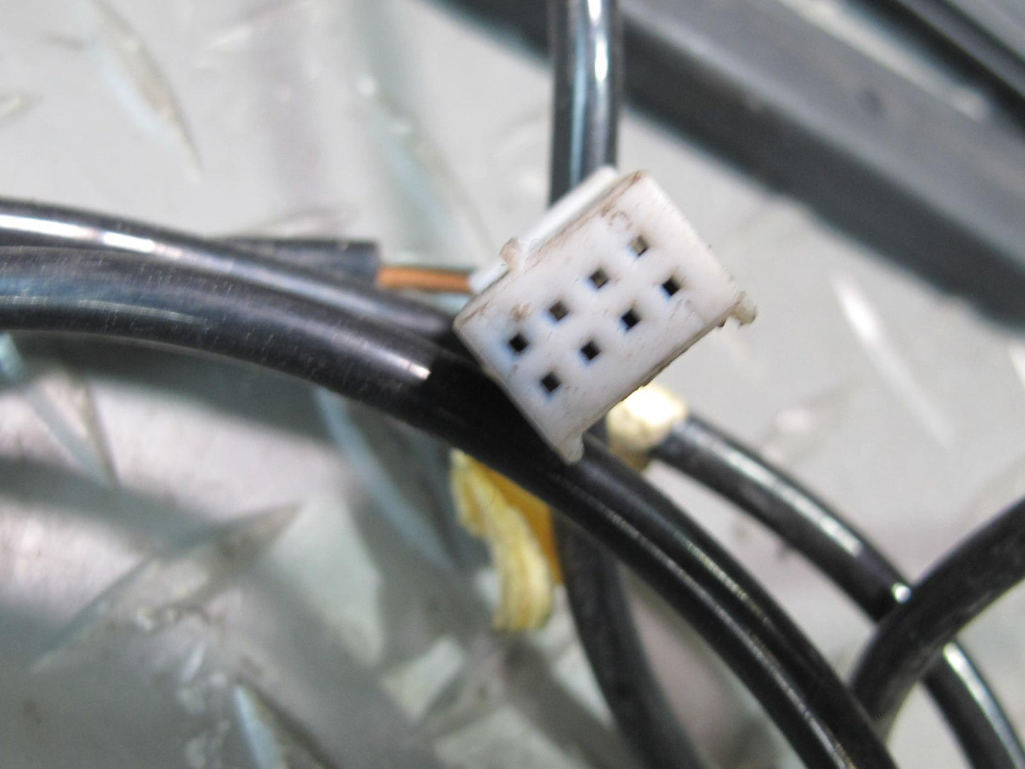 03-06 Mercedes R230 SL500 Set of 2 Left Right Trunk Keyless GO Antenna OEM