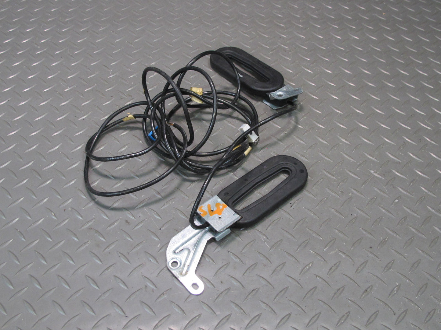 03-06 Mercedes R230 SL500 Set of 2 Left Right Trunk Keyless GO Antenna OEM