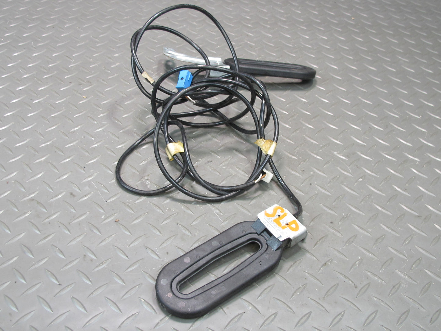 03-06 Mercedes R230 SL500 Set of 2 Left Right Trunk Keyless GO Antenna OEM