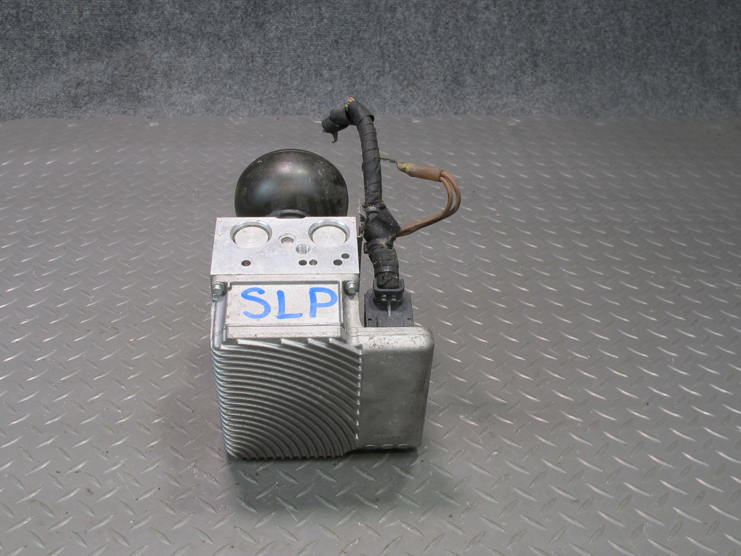 03-06 Mercedes R230 SL500 Anti Lock Brake ABS SBC Pump Module OEM