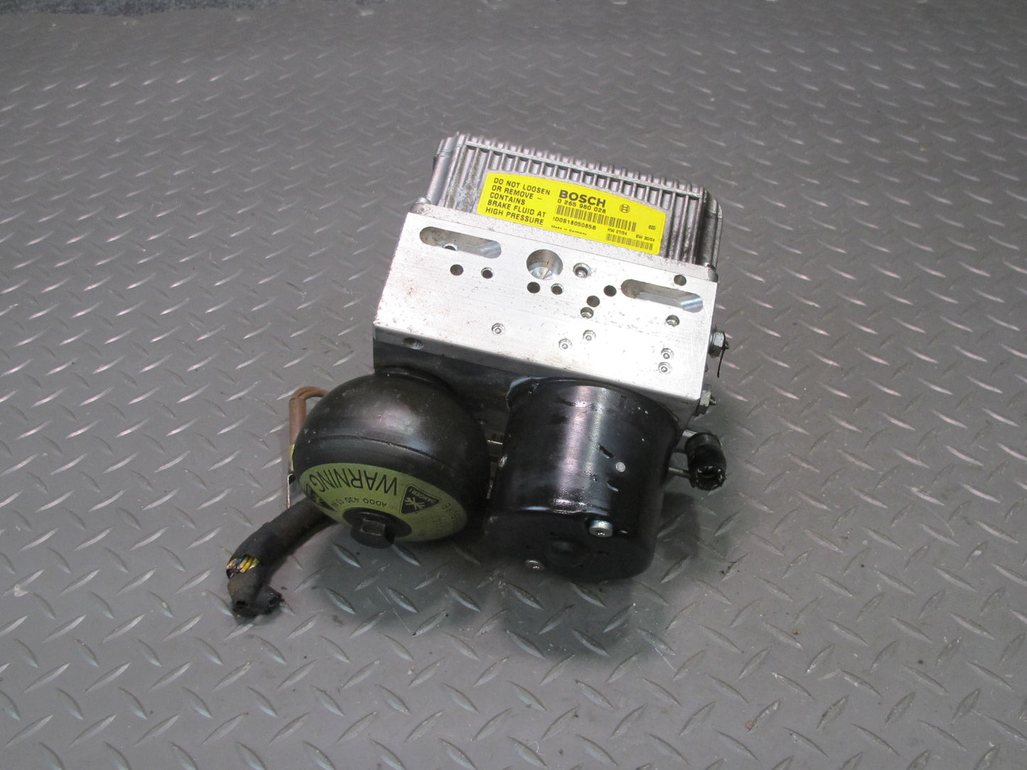 03-06 Mercedes R230 SL500 Anti Lock Brake ABS SBC Pump Module OEM