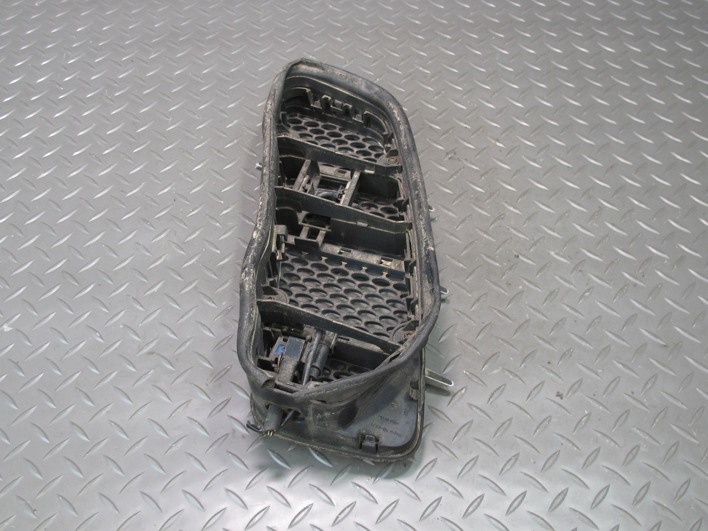 03-12 Mercedes R230 Sl-class Set of 2 Front Left & Right Hood Vent Grille OEM