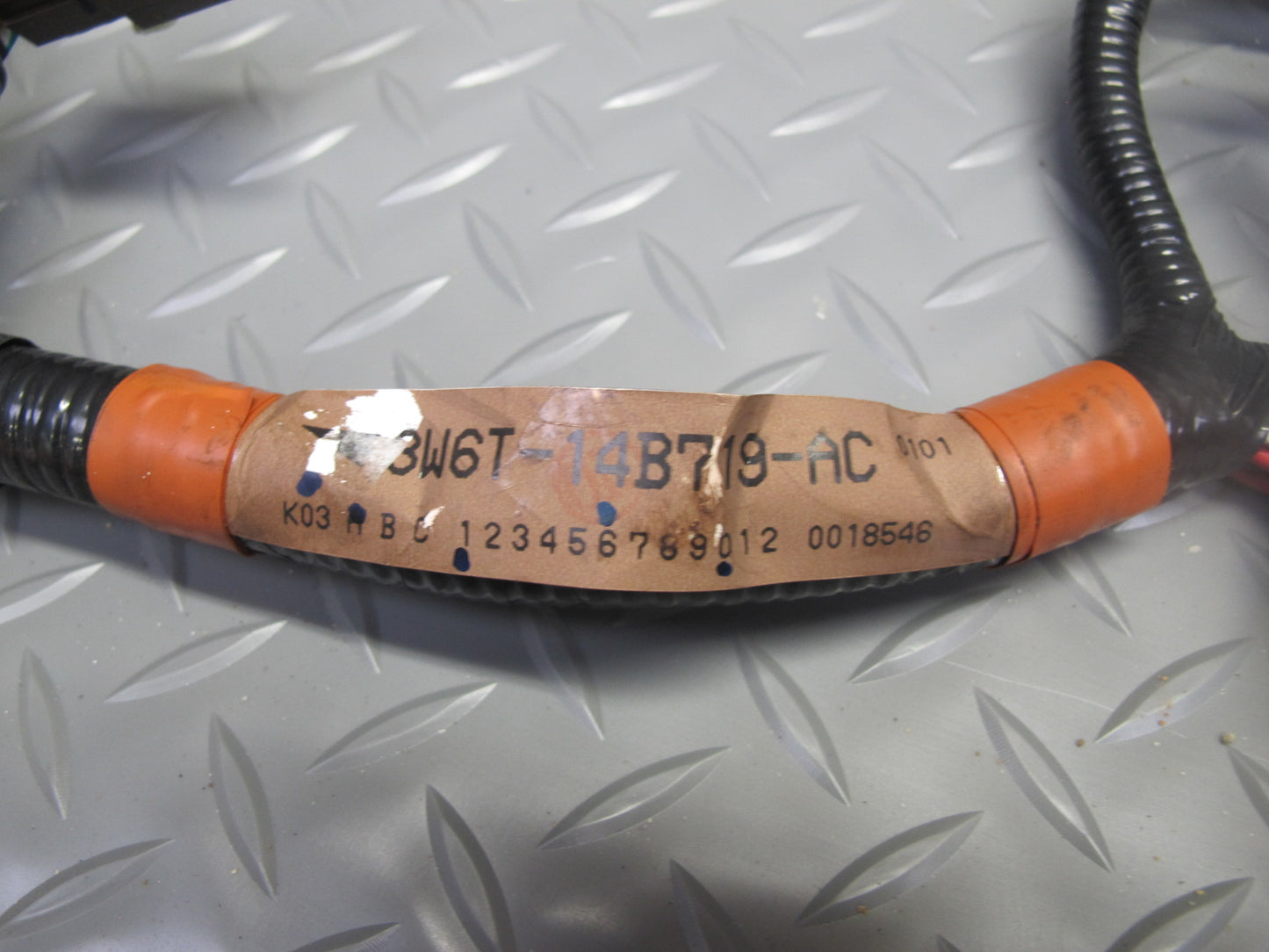 02-05 Ford Thunderbird Front Left Seat Heated Module w Wire Harness & Switch OEM