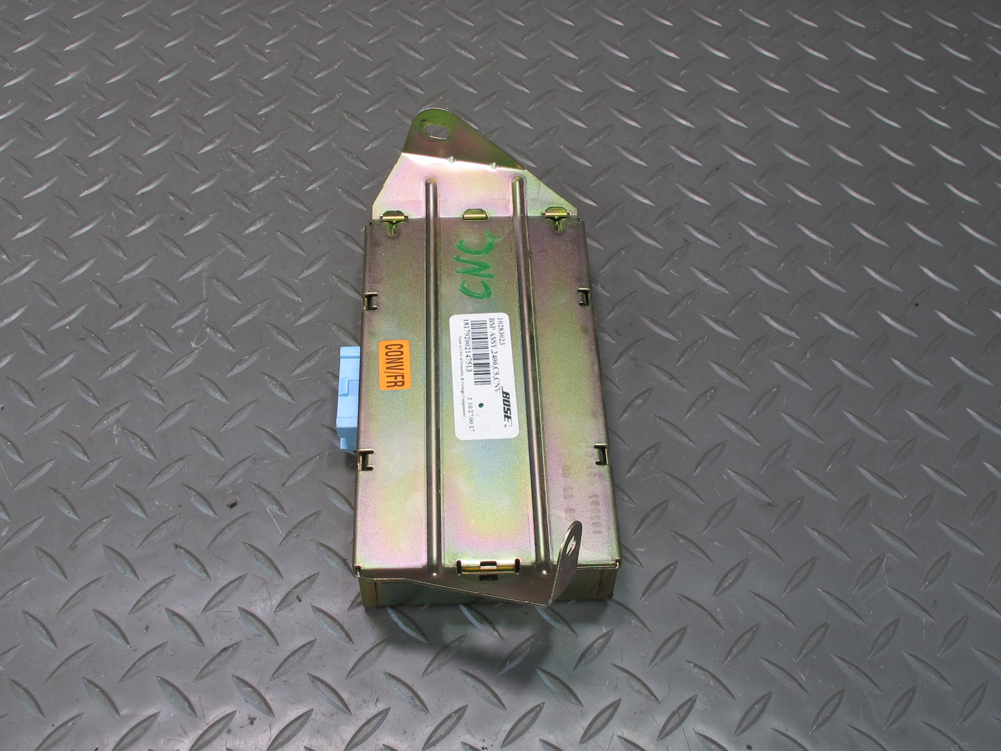 98-04 Chevrolet Corvette C5 Convertible Radio Antenna Amplifier Module OEM