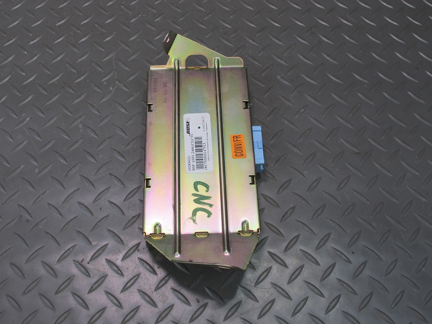 98-04 Chevrolet Corvette C5 Convertible Radio Antenna Amplifier Module OEM