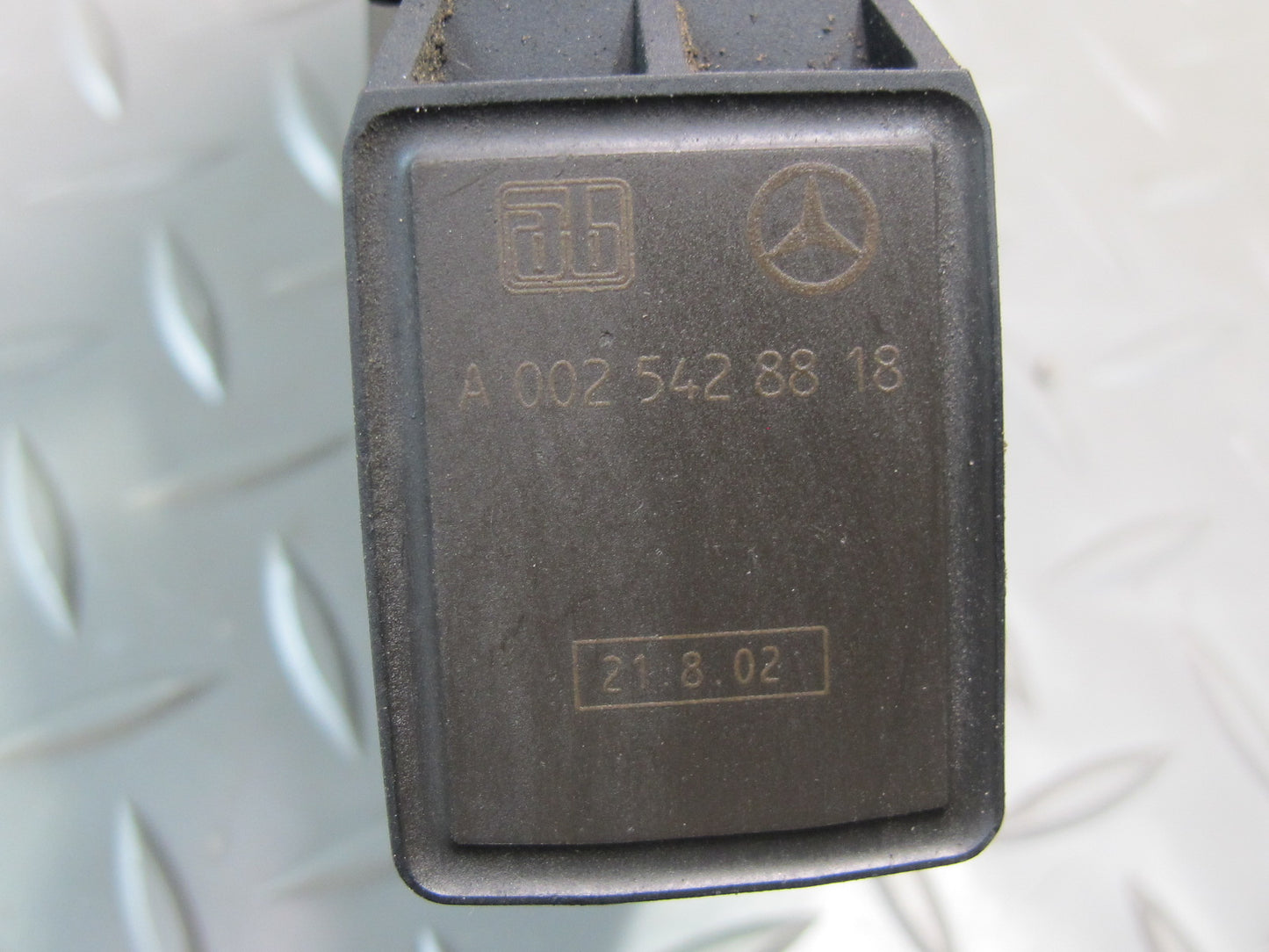 03-12 Mercedes R230 SL500 SL600 Set of 2 Rear Suspension Height Level Sensor OEM