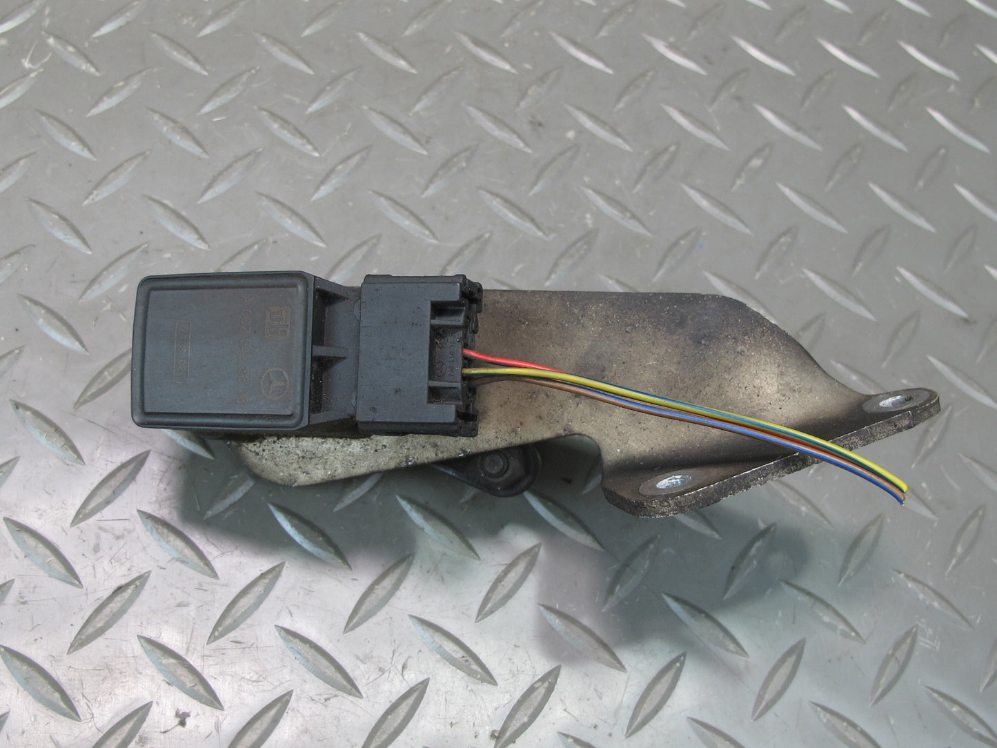 03-12 Mercedes R230 SL500 SL600 Set of 2 Rear Suspension Height Level Sensor OEM