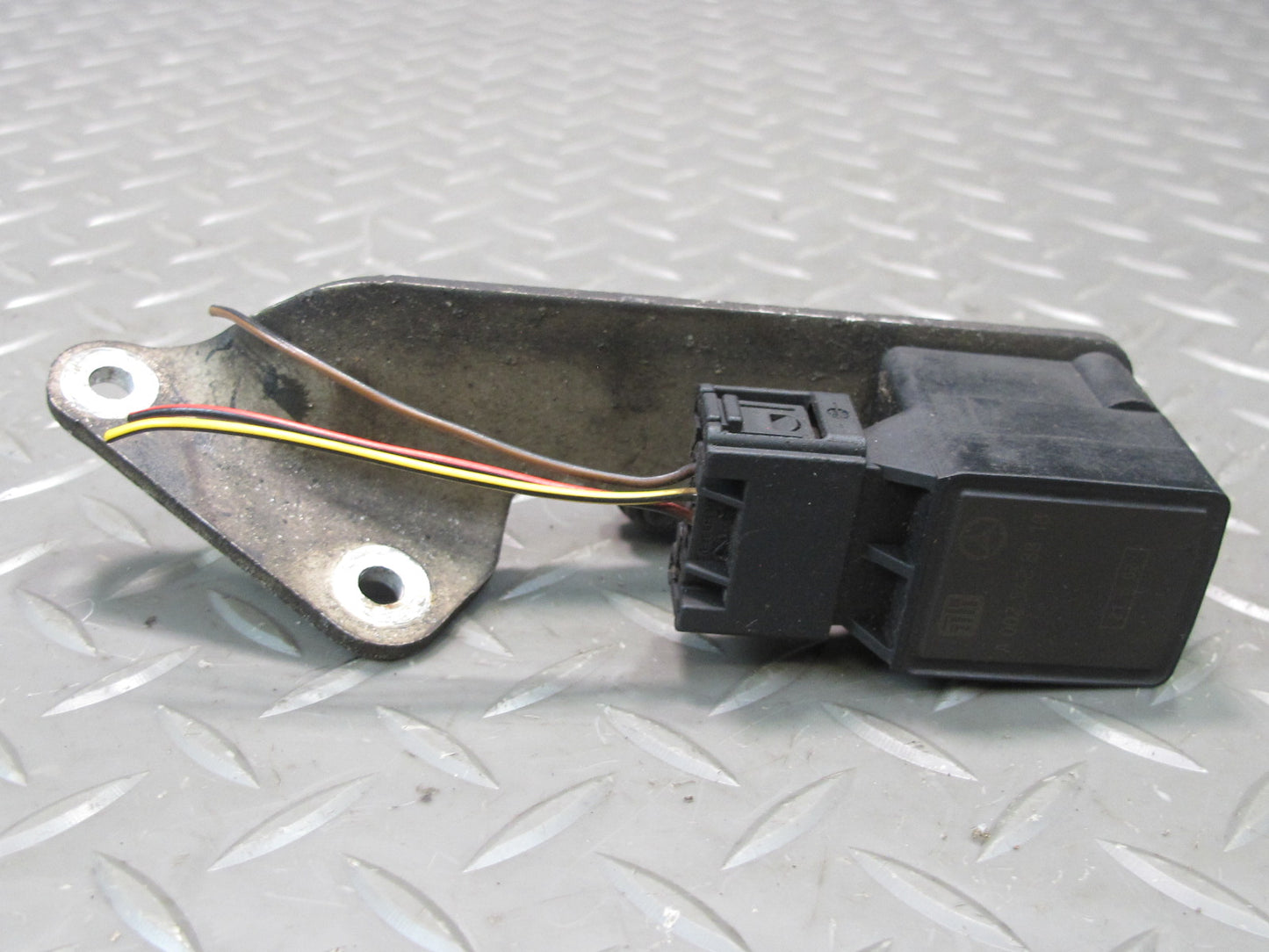 03-12 Mercedes R230 SL500 SL600 Set of 2 Rear Suspension Height Level Sensor OEM