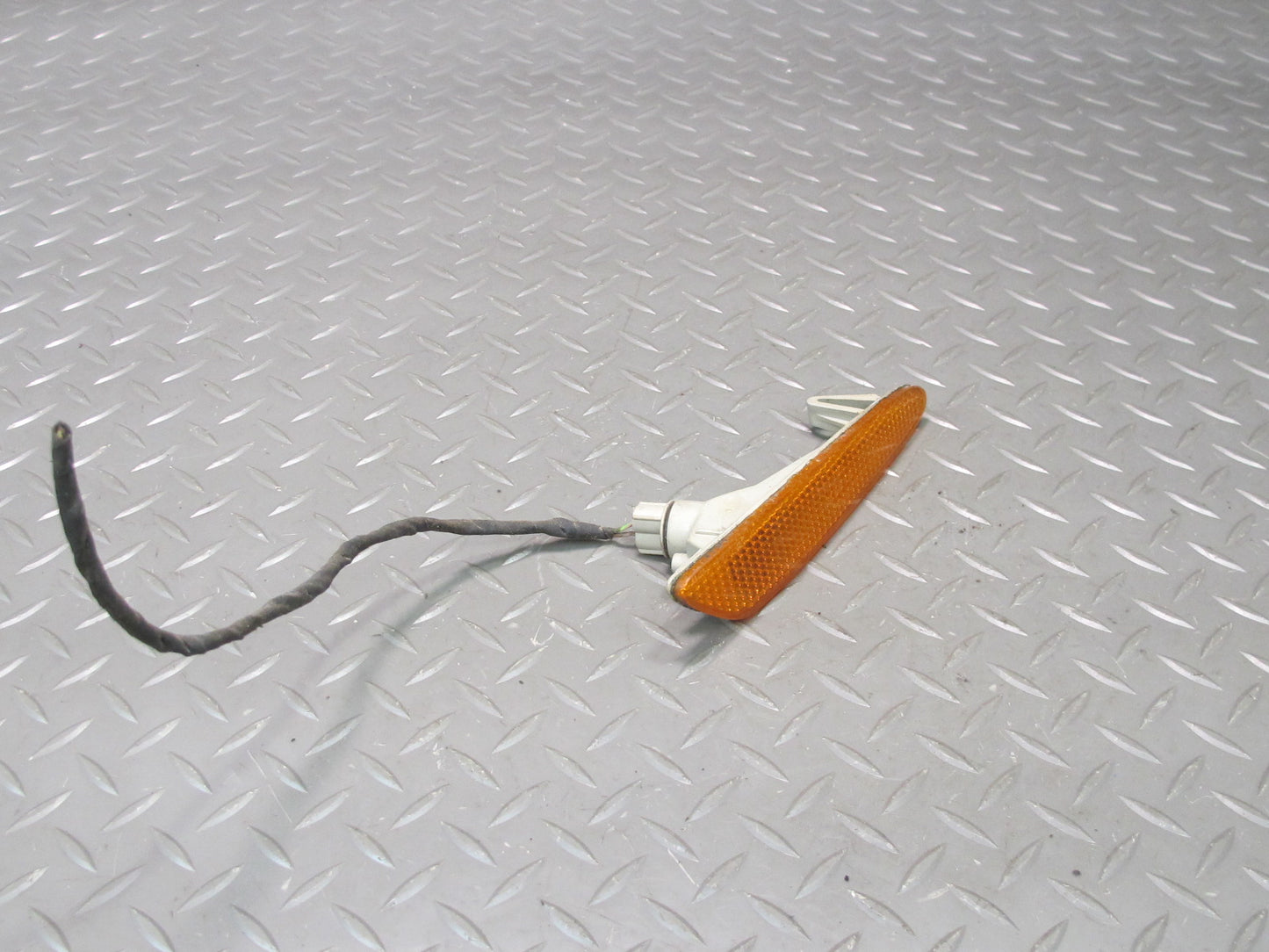 03-08 Mercedes R230 SL500 Front Left & Right Bumper Turn Signal Light Set OEM