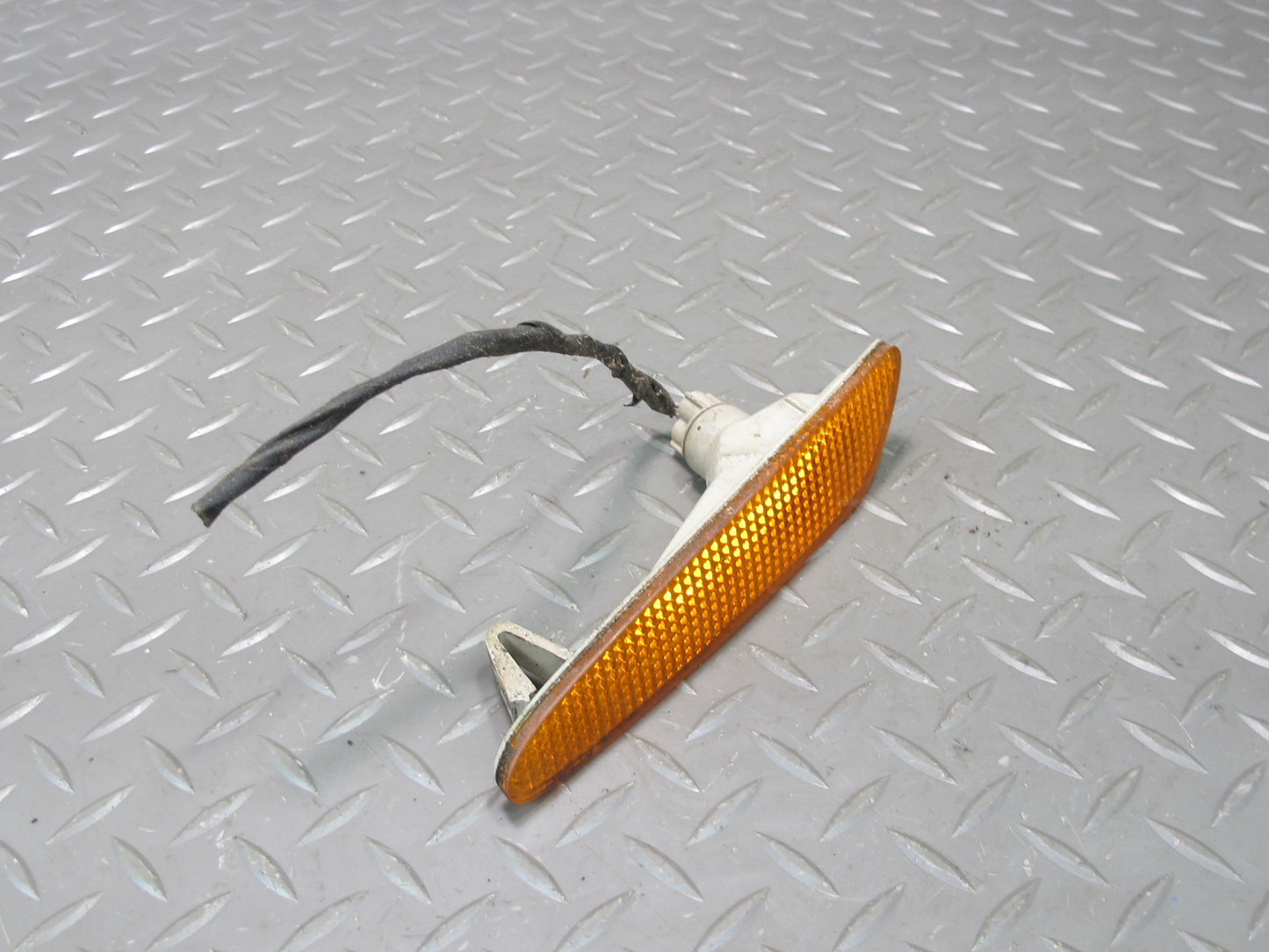 03-08 Mercedes R230 SL500 Front Left & Right Bumper Turn Signal Light Set OEM