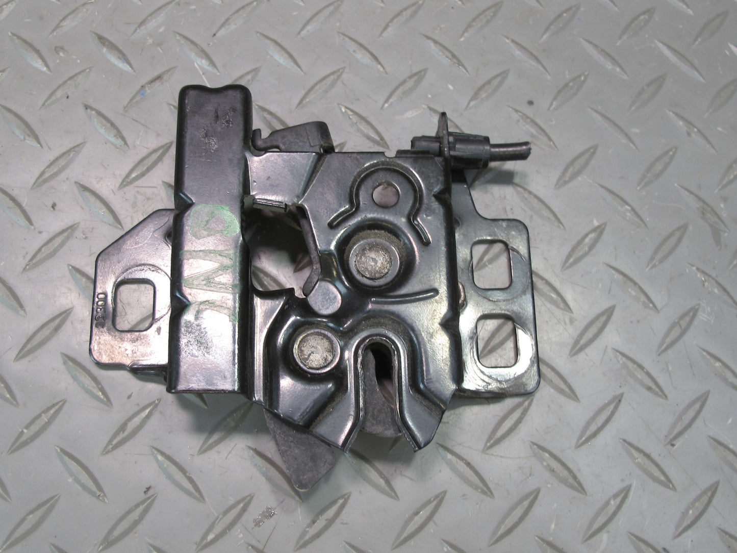 97-04 Chevrolet Corvette C5 Set of 2 Front Left Right Hood Lock Latch OEM