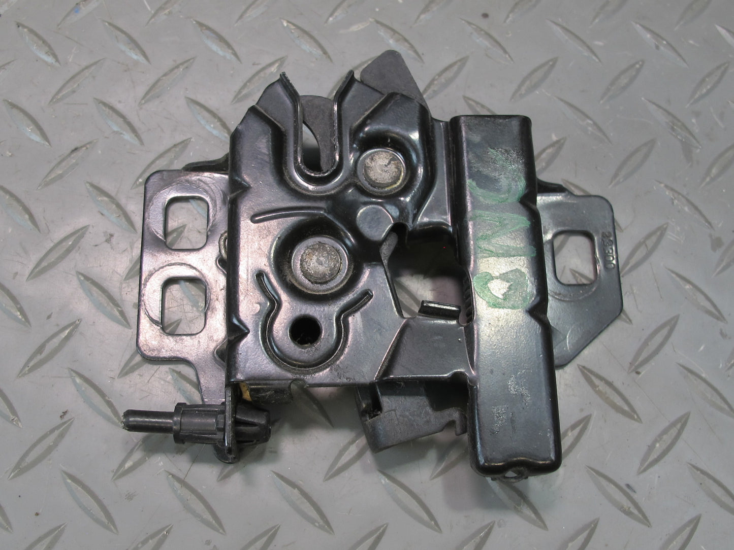 97-04 Chevrolet Corvette C5 Set of 2 Front Left Right Hood Lock Latch OEM