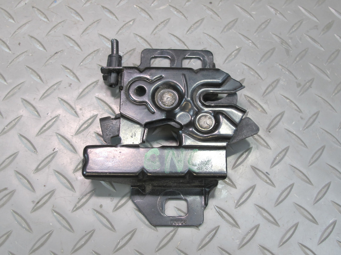 97-04 Chevrolet Corvette C5 Set of 2 Front Left Right Hood Lock Latch OEM