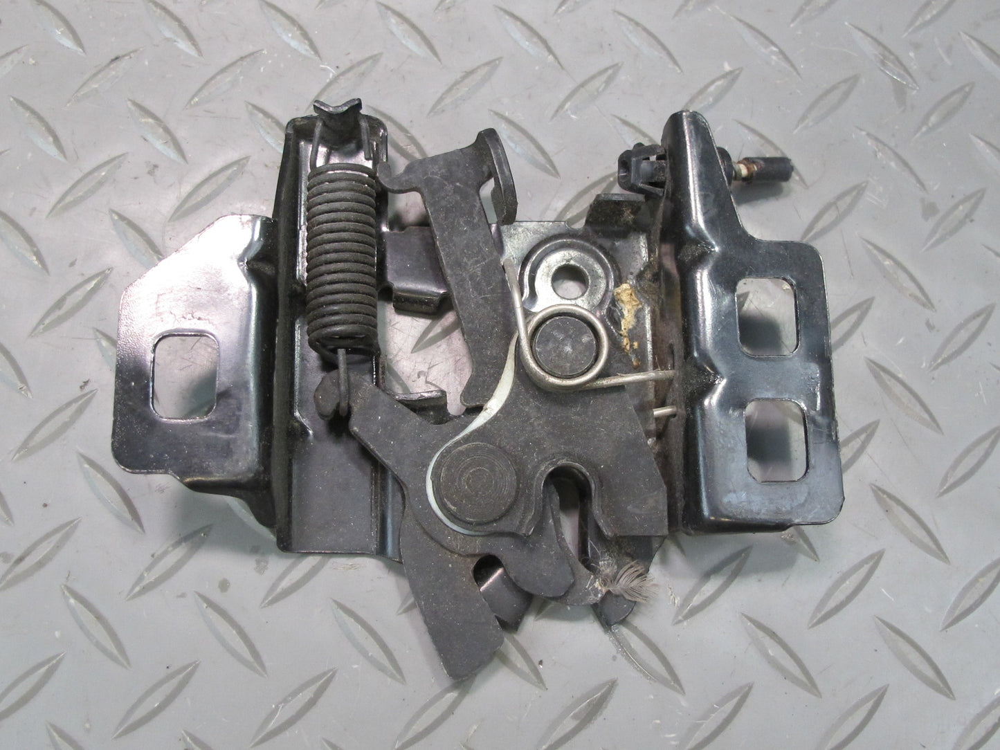 97-04 Chevrolet Corvette C5 Set of 2 Front Left Right Hood Lock Latch OEM