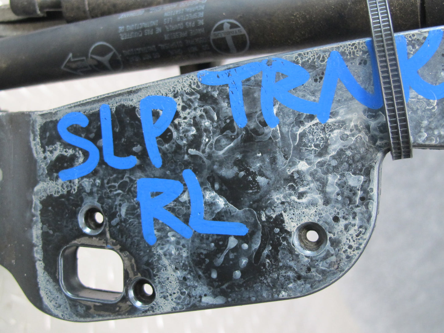 03-06 Mercedes R230 SL500 Set of 2 Rear Left & Right Trunk Lid Hinge OEM