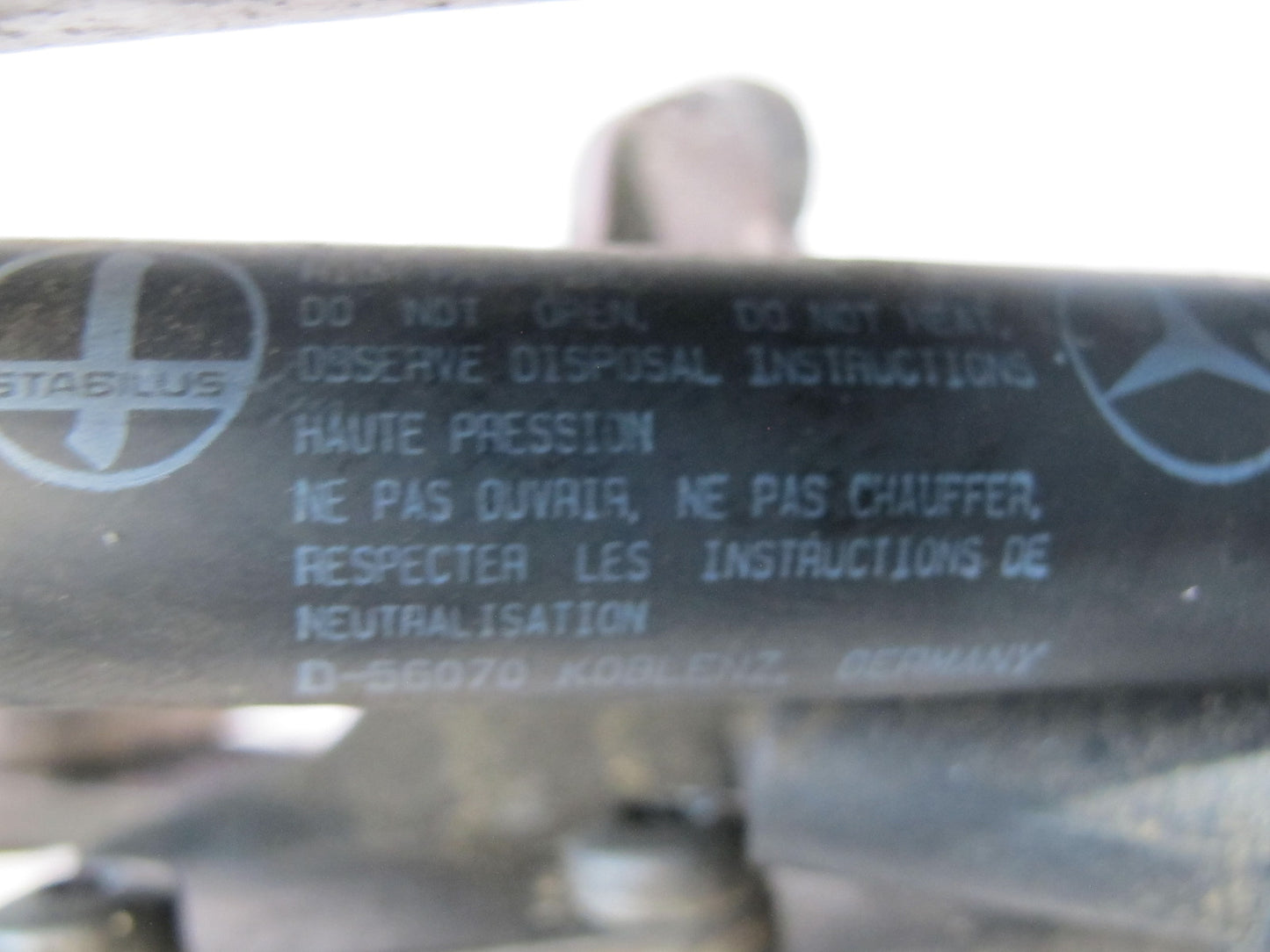 03-06 Mercedes R230 SL500 Set of 2 Rear Left & Right Trunk Lid Hinge OEM