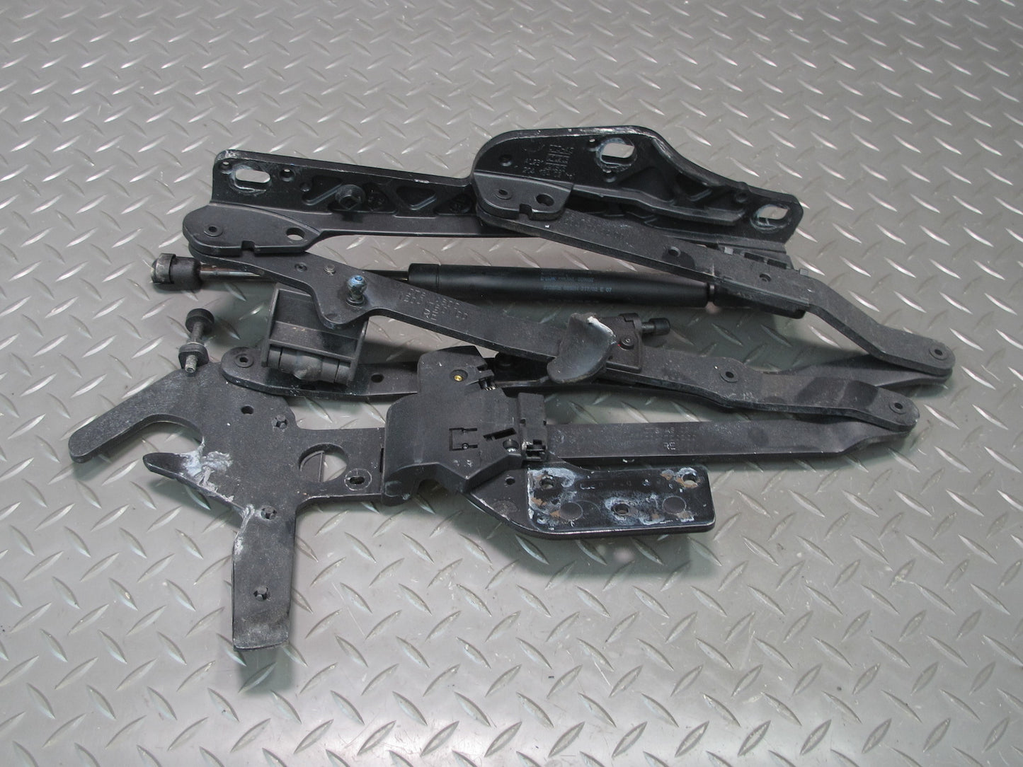 03-06 Mercedes R230 SL500 Set of 2 Rear Left & Right Trunk Lid Hinge OEM