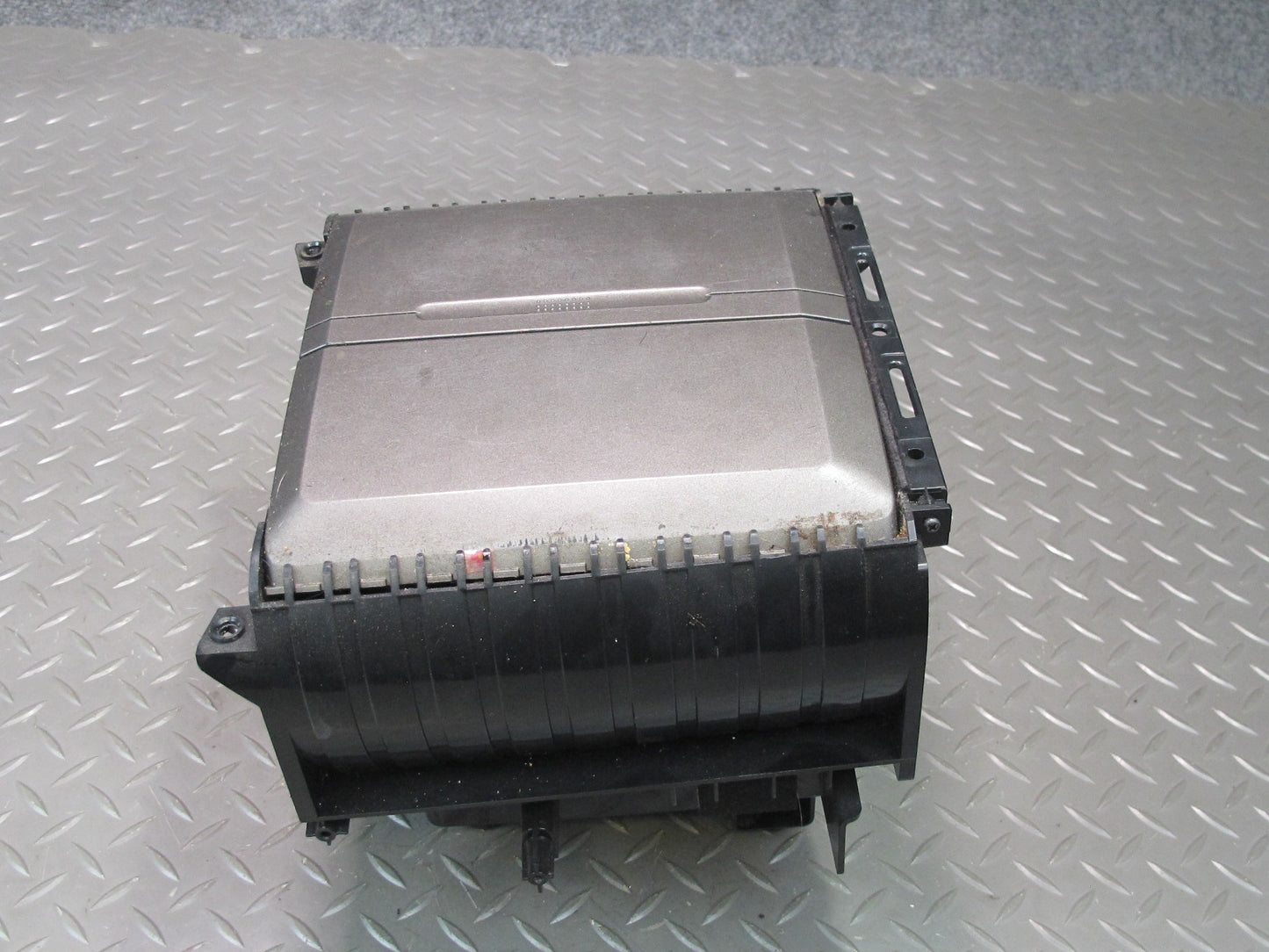 2003-2009 Lexus UZJ120L GX470 Front Center Console Box Storage 58910-60041