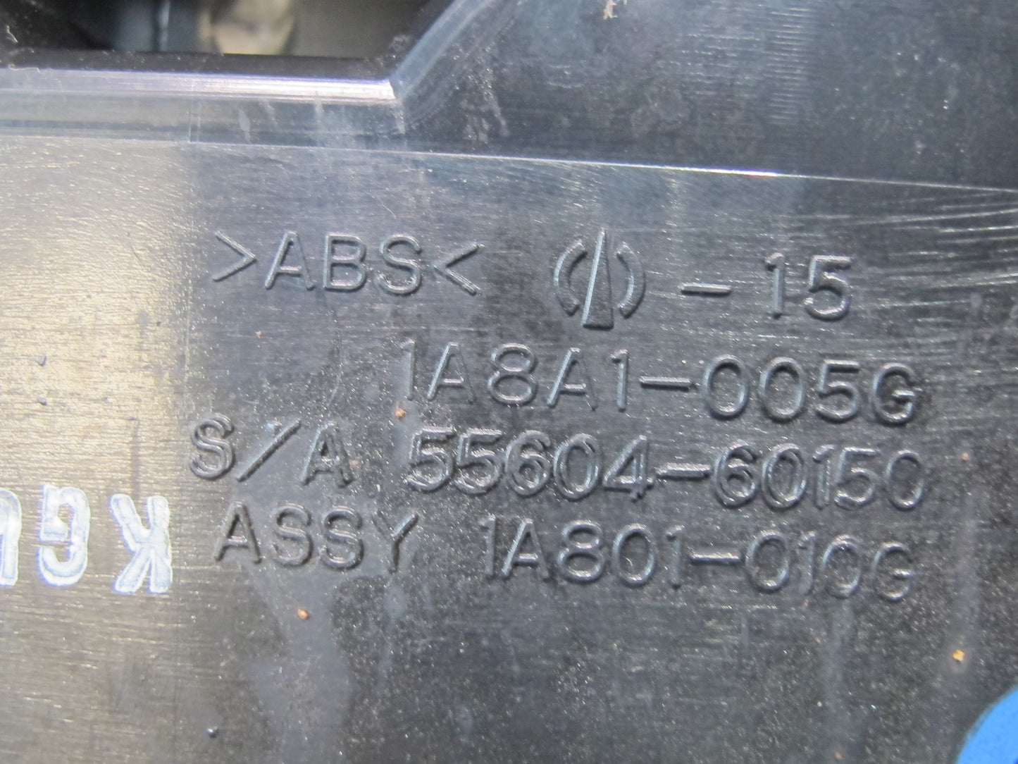 2003-2009 Lexus UZJ120L GX470 Front Center Console CUP Holder 55604-60150