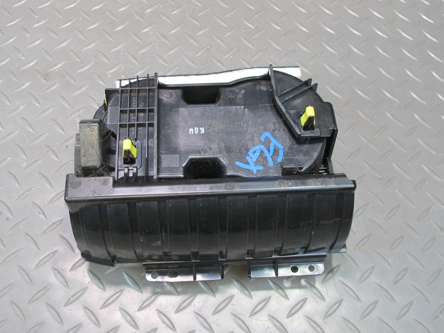 2003-2009 Lexus UZJ120L GX470 Front Center Console CUP Holder 55604-60150