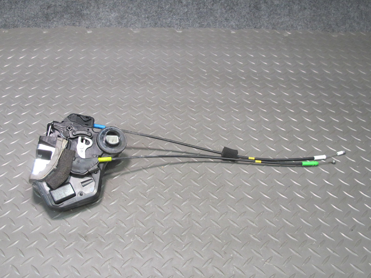 2003-2009 Lexus UZJ120L GX470 Rear Right Pass Side Door Lock Latch Actuator