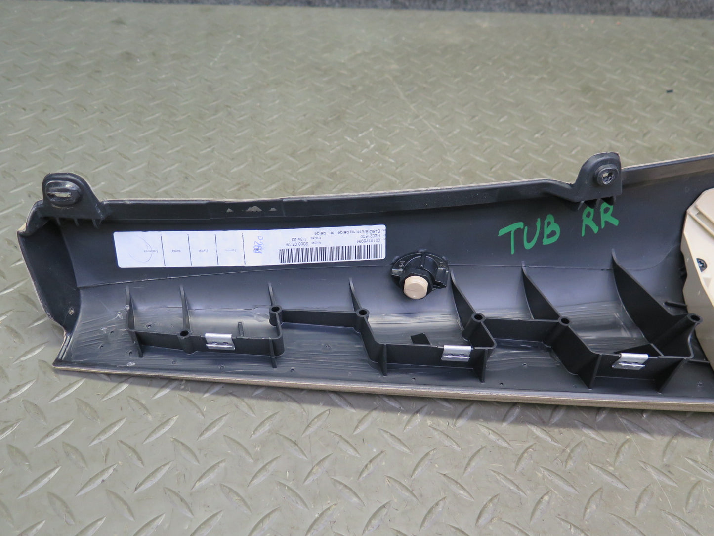 01-06 BMW E46 330ci Convert Rear Left & Right Lateral Trim Cover Panel Set OEM