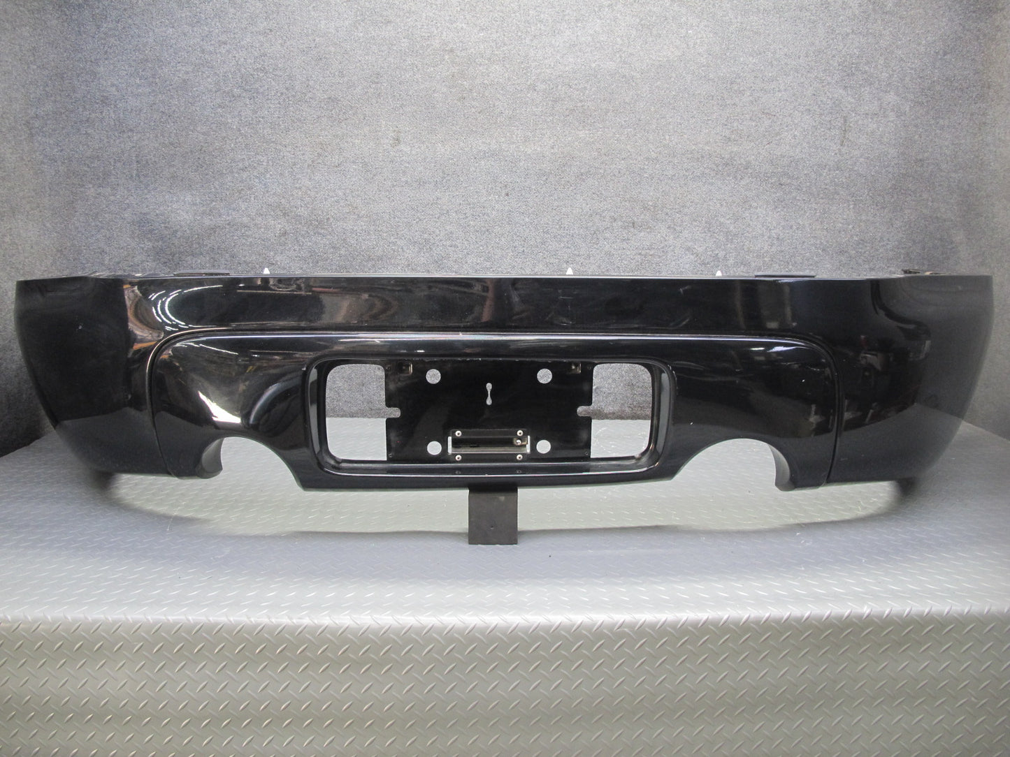 03-06 Chevrolet SSR Rear Bumper Cover Black OEM