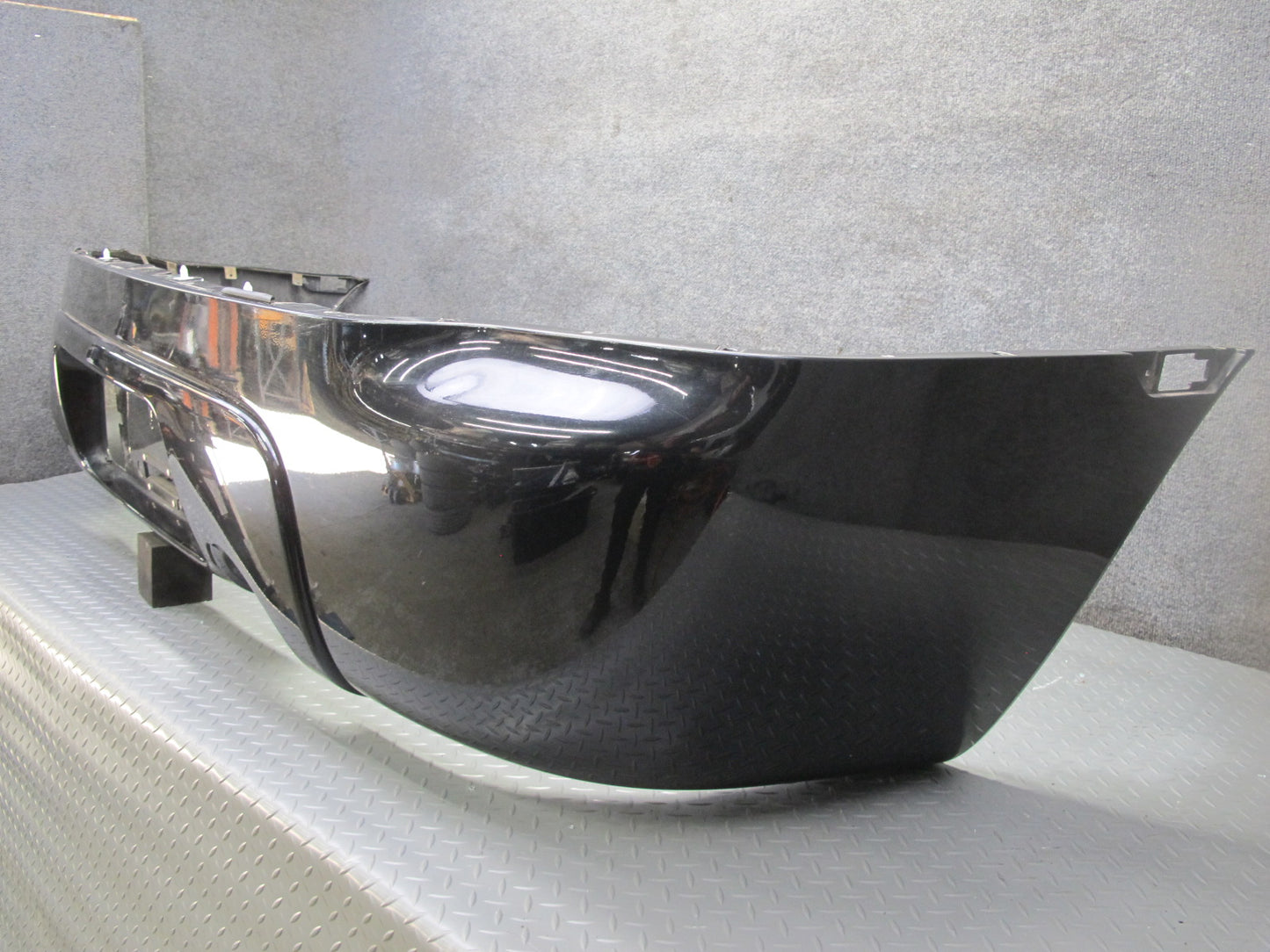 03-06 Chevrolet SSR Rear Bumper Cover Black OEM