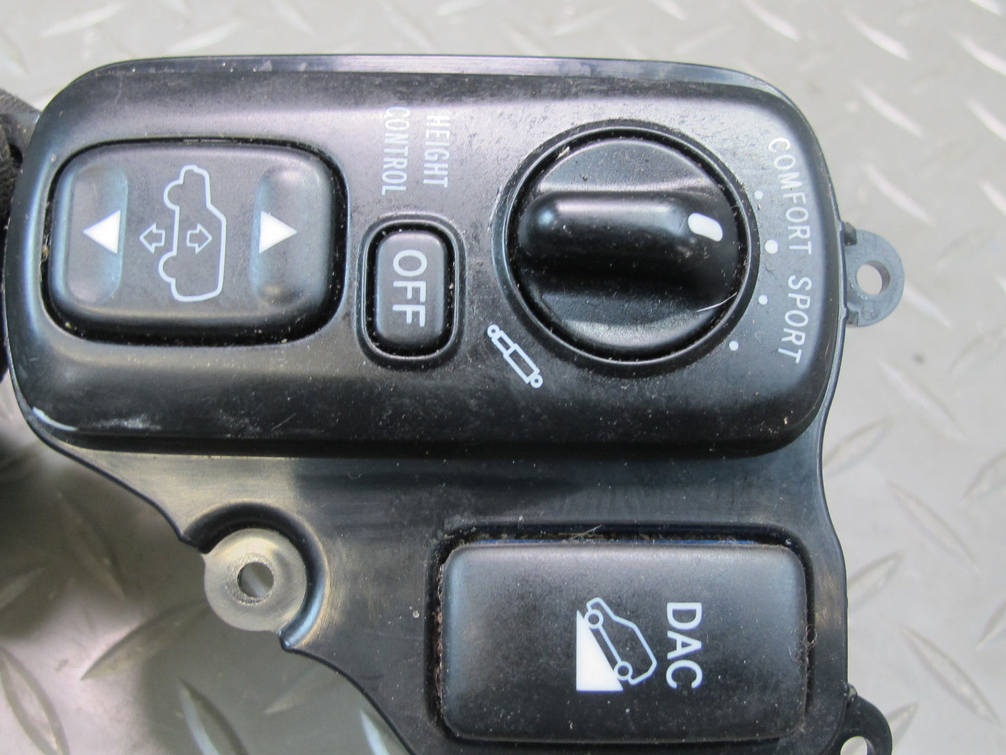 2003-2009 Lexus UZJ120L GX470 Suspension Height Sport Button Switch Control