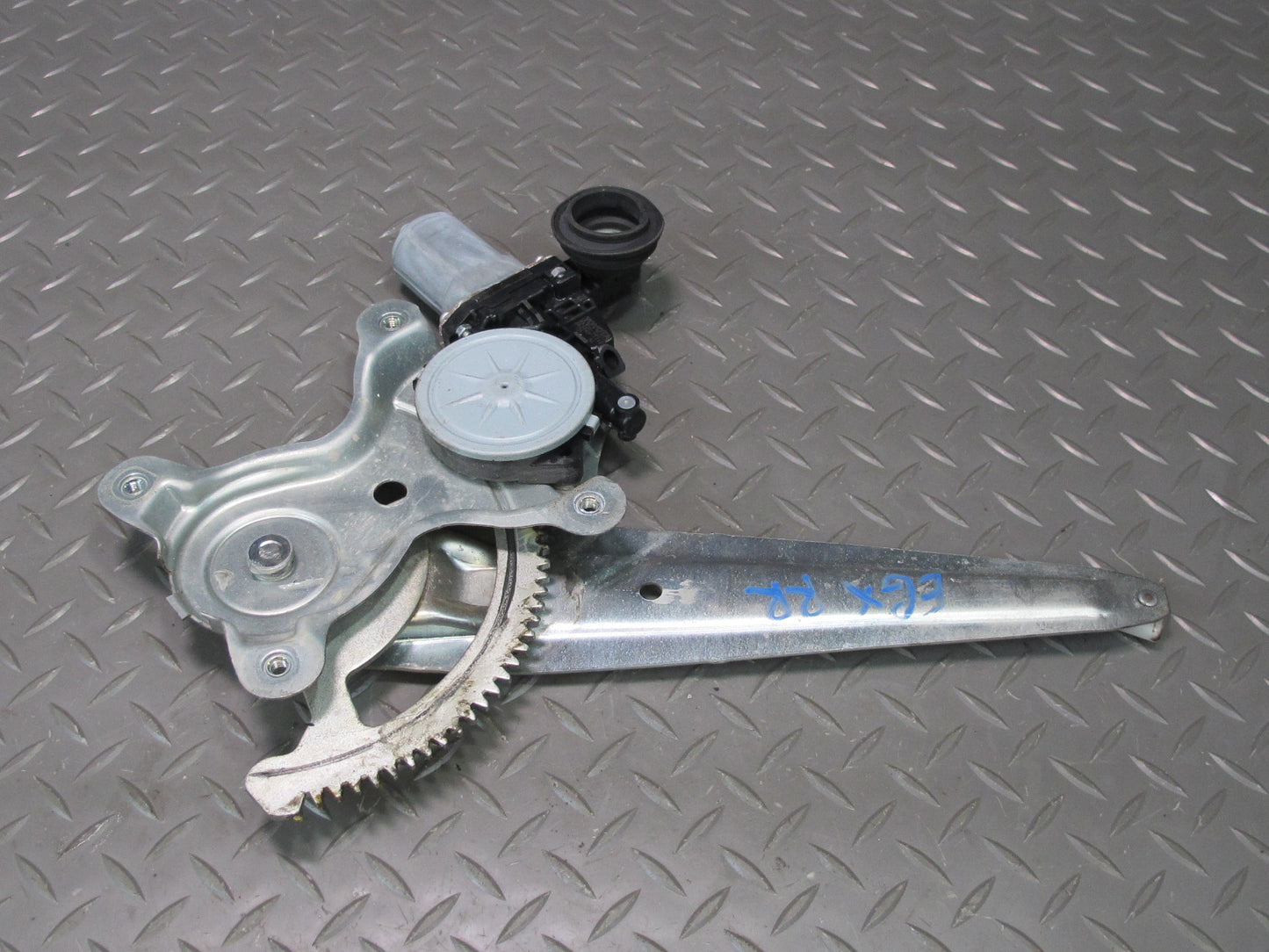 2003-2009 Lexus UZJ120L GX470 Rear Right Side Door Window Regulator W/ Motor