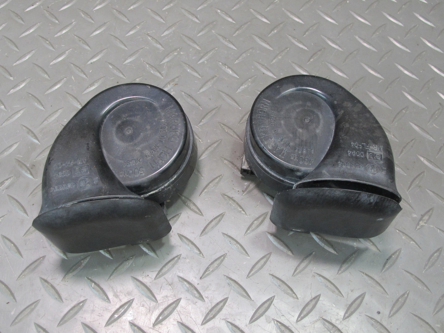 2003-2009 Lexus UZJ120L GX470 High & Low Tone Pitch Horn Signal Set of 2