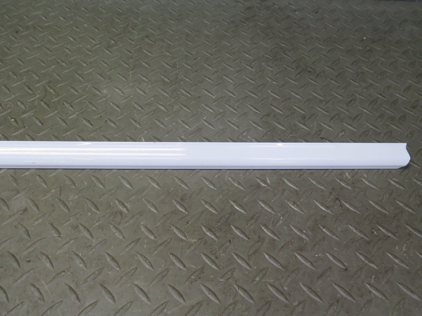 01-06 BMW E46 330ci Coupe Convert Set of 6 Door Fender Quarter Trim Molding OEM