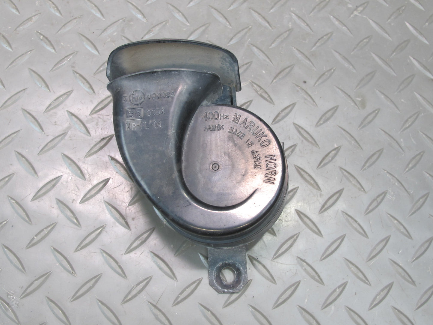 2003-2009 Lexus UZJ120L GX470 High & Low Tone Pitch Horn Signal Set of 2