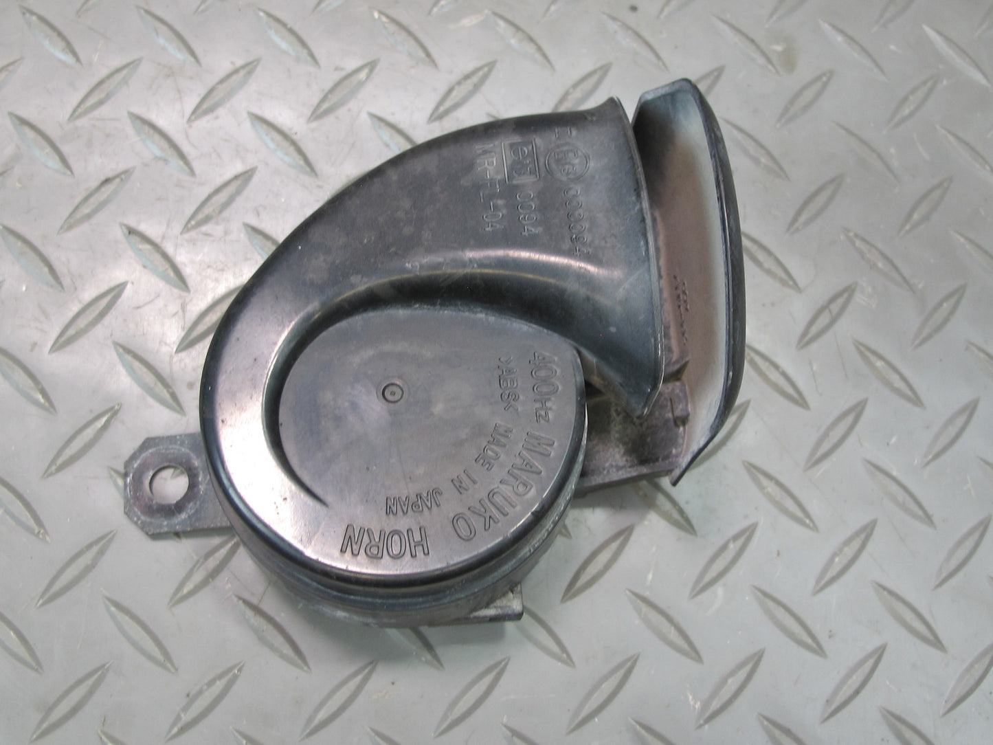 2003-2009 Lexus UZJ120L GX470 High & Low Tone Pitch Horn Signal Set of 2