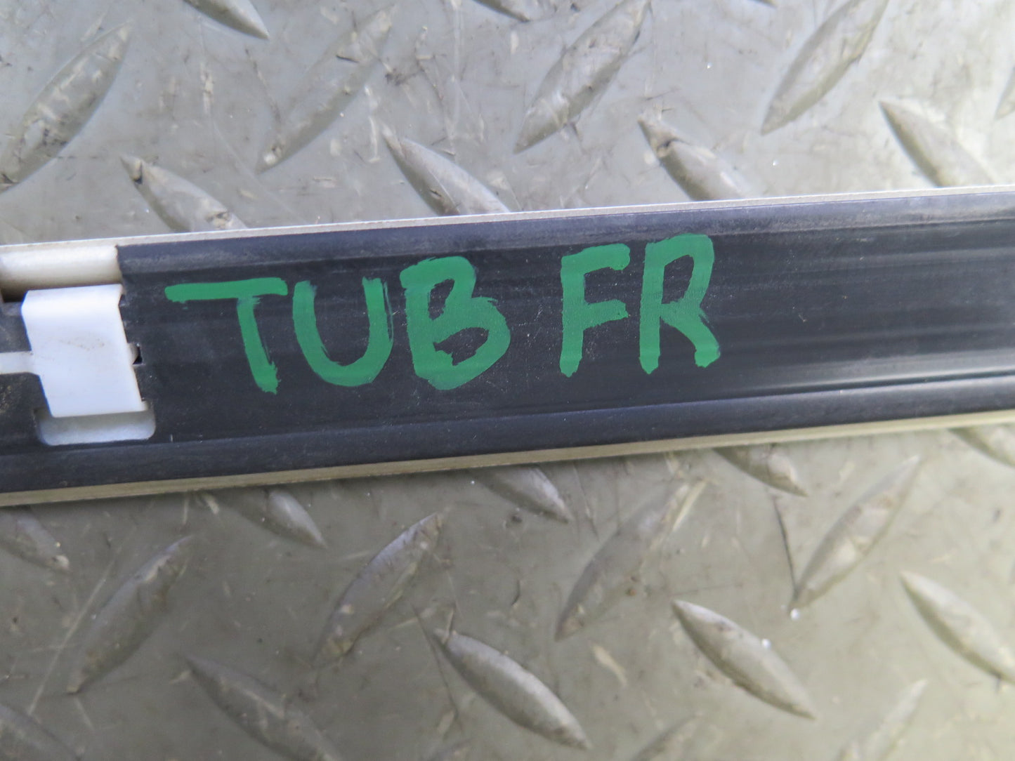 01-06 BMW E46 330ci Coupe Convert Set of 6 Door Fender Quarter Trim Molding OEM