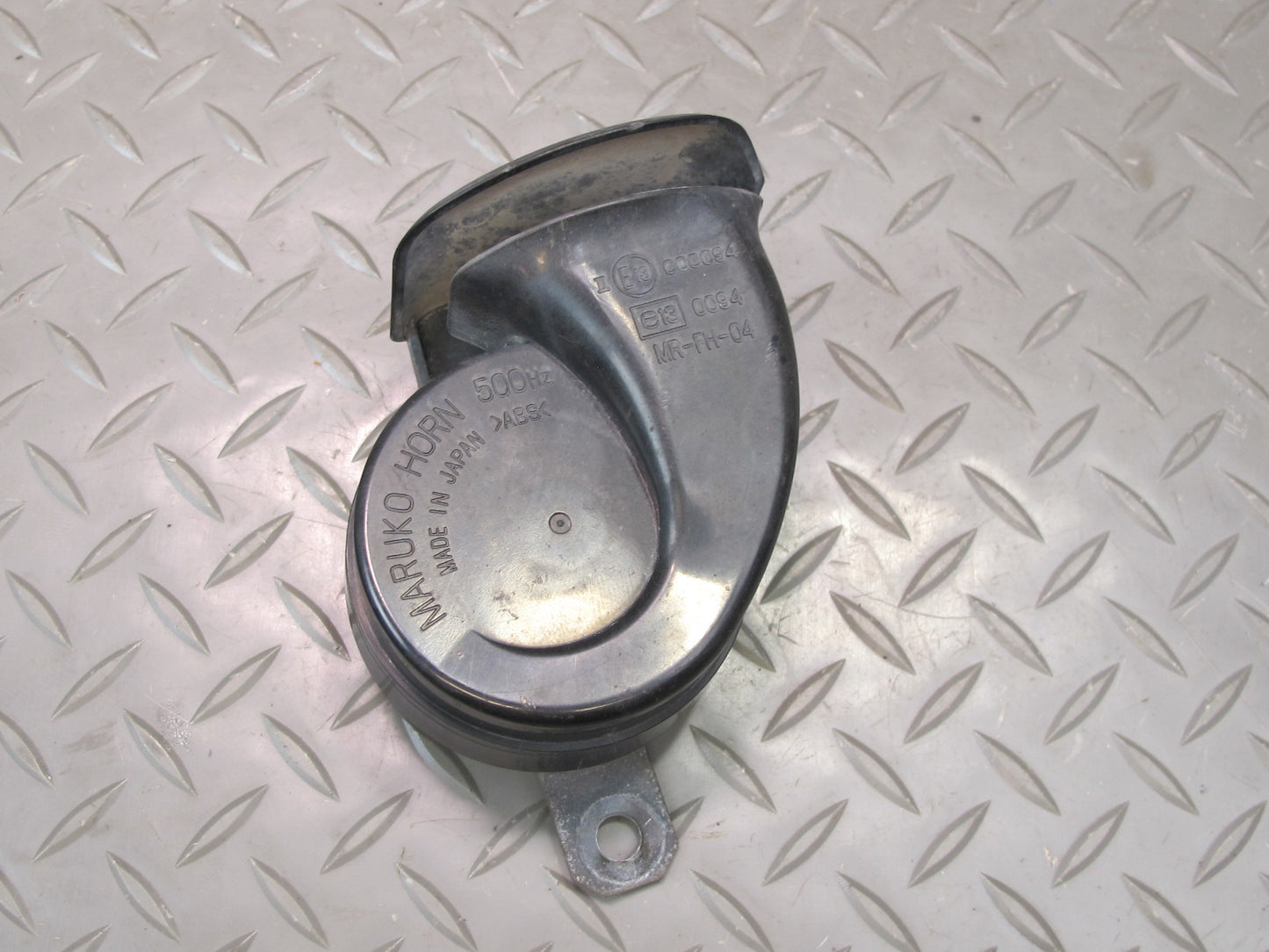 2003-2009 Lexus UZJ120L GX470 High & Low Tone Pitch Horn Signal Set of 2