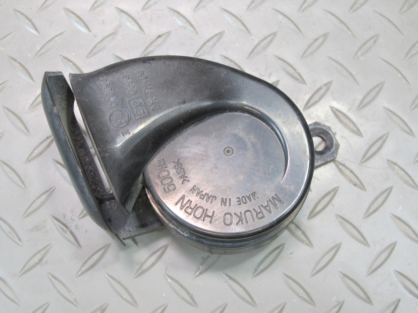 2003-2009 Lexus UZJ120L GX470 High & Low Tone Pitch Horn Signal Set of 2