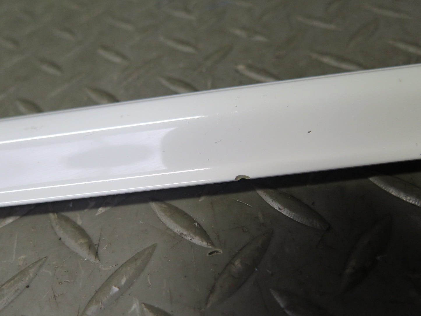 01-06 BMW E46 330ci Coupe Convert Set of 6 Door Fender Quarter Trim Molding OEM