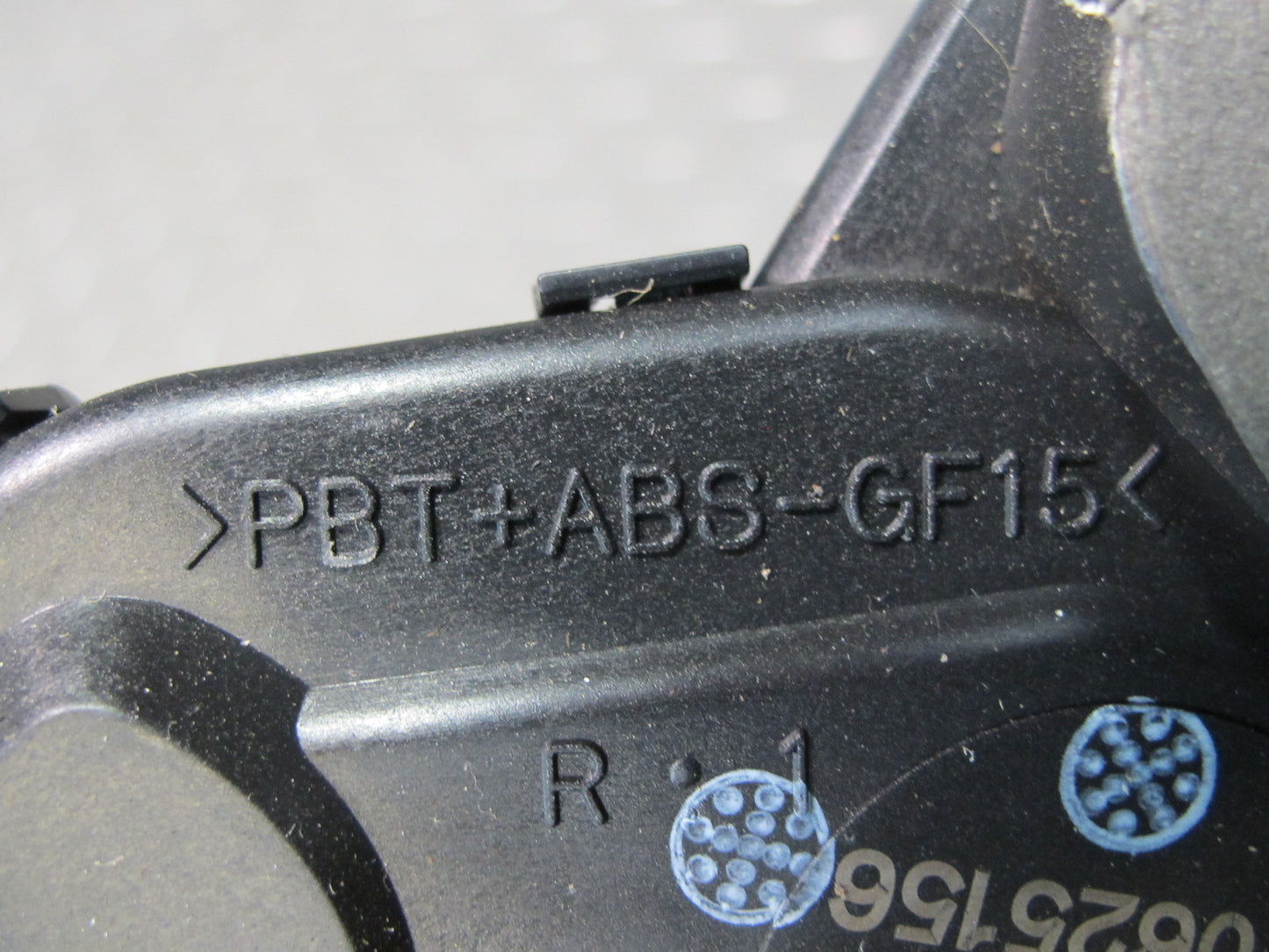 2003-2009 Lexus UZJ120L GX470 Rear Trunk Lid Tailgate Lock Latch Actuator