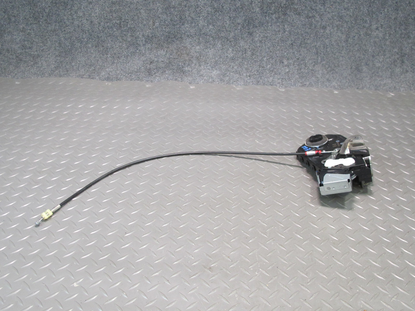 2003-2009 Lexus UZJ120L GX470 Rear Trunk Lid Tailgate Lock Latch Actuator